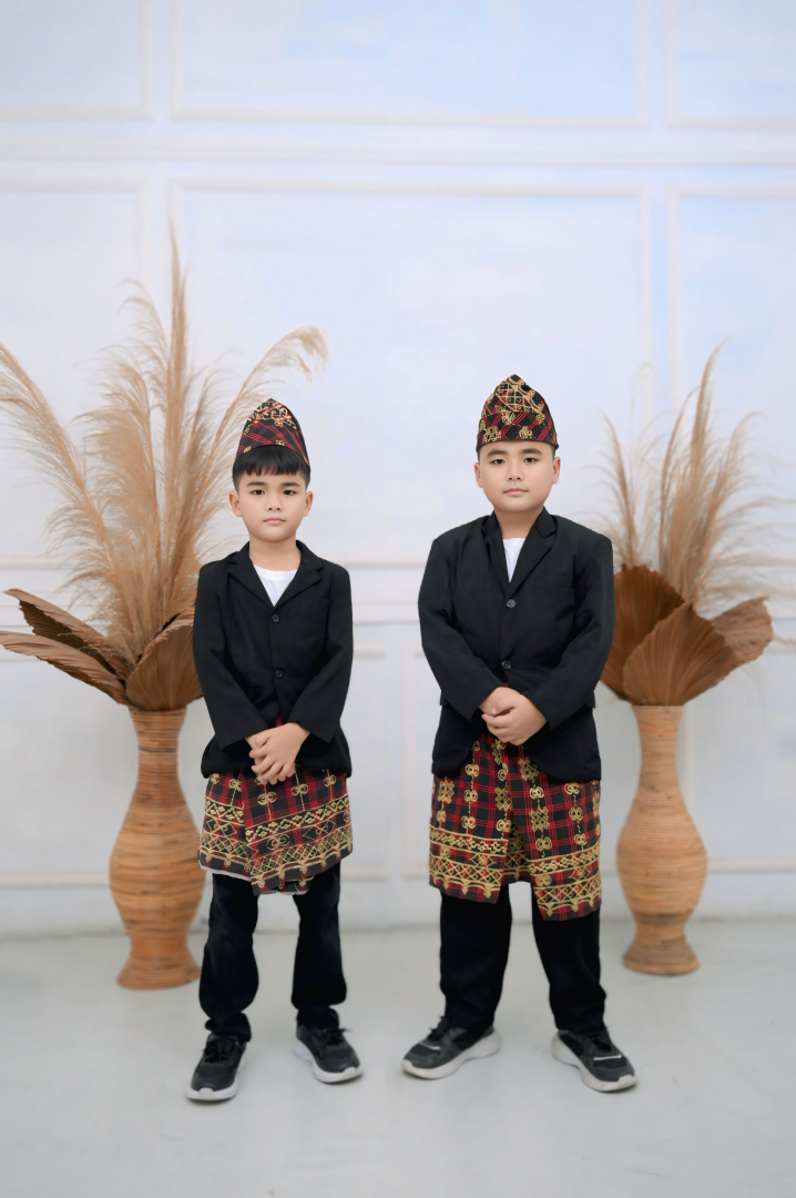 https://farelpro.khitanan.id/dirmember/00000002/farelpro/photo-17803-11195-l-202507020327.jpg